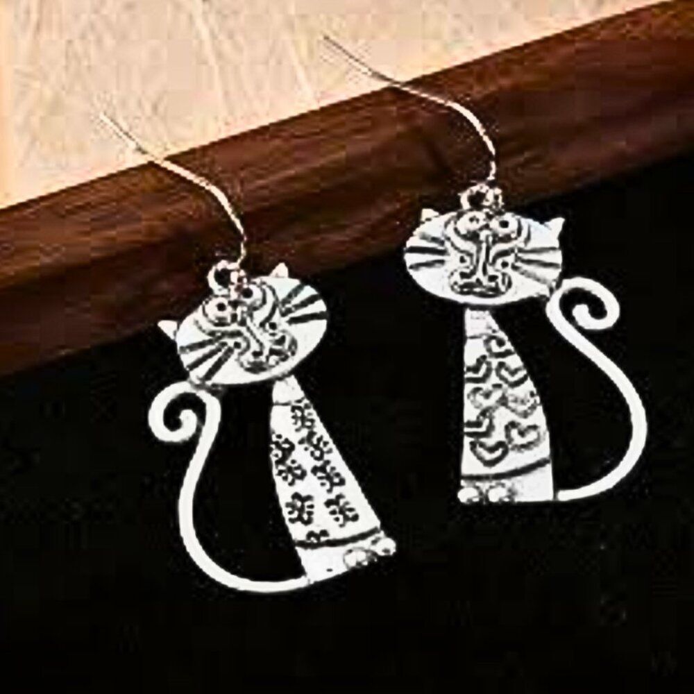 NWT Cat Earrings Bohemian Engraved Hearts and Fish Bones Long Tails Silver